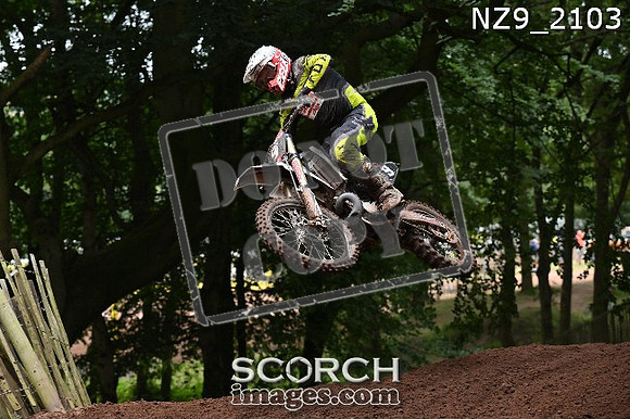 NZ9_2103