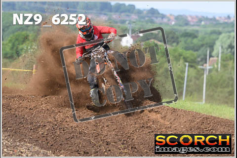 Experts-071