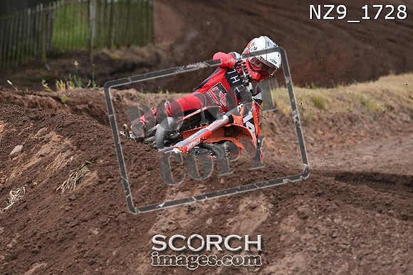 NZ9_1728