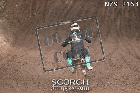 NZ9_2163