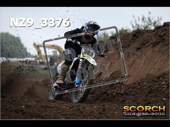 Experts-039