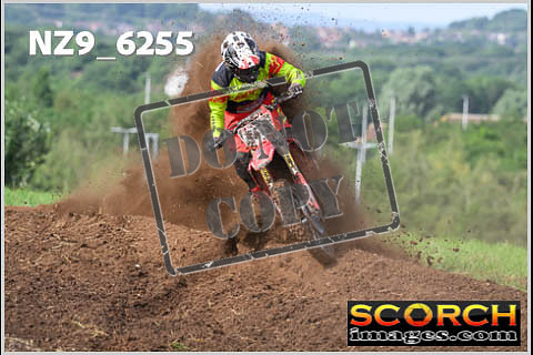 Experts-074