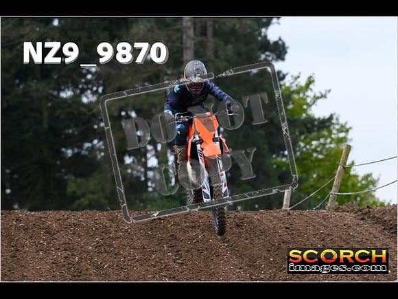Thur25Apr-010