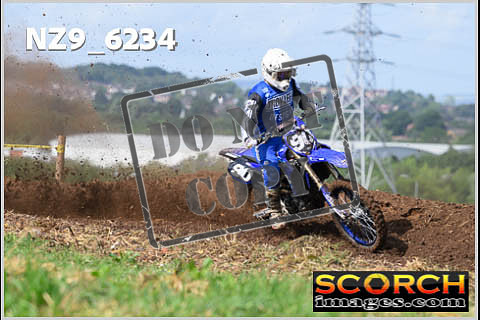 Experts-054