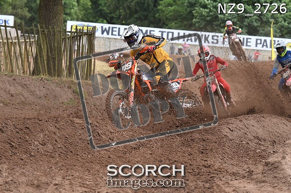 NZ9_2726