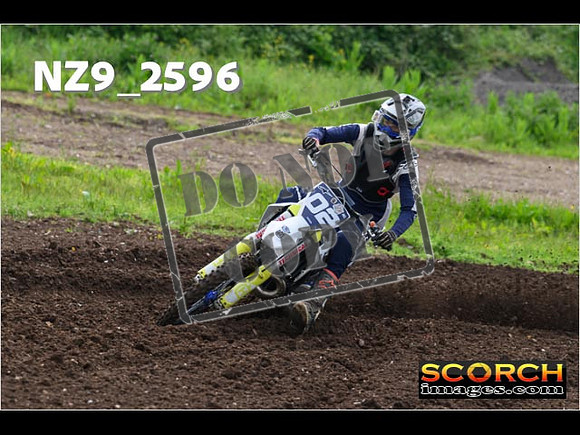 Experts-044