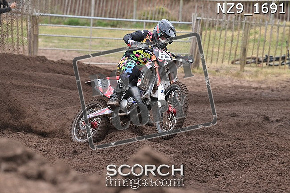 NZ9_1691