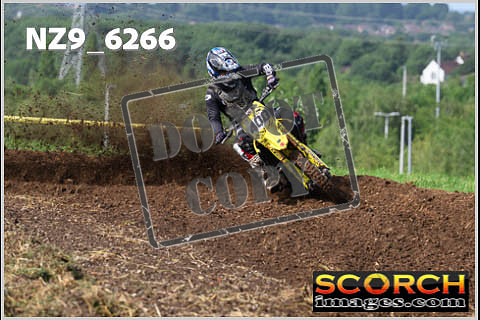 Experts-084