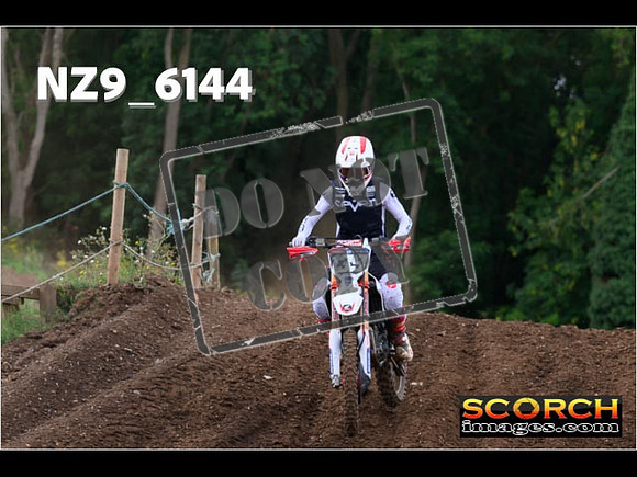 Thur14Aug-007