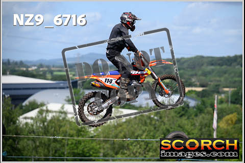 Experts-162