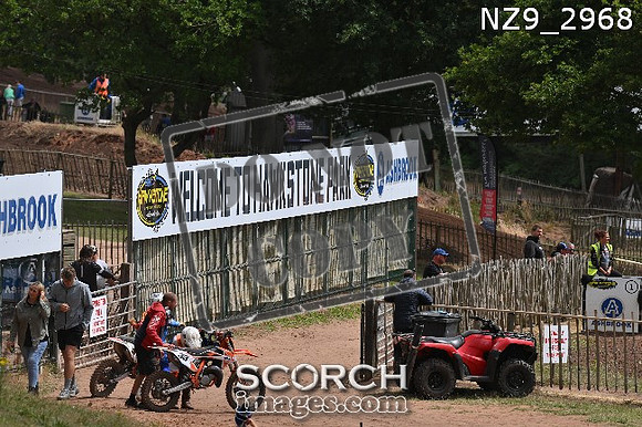 NZ9_2968