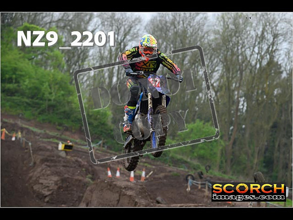 Thur 02 May-084