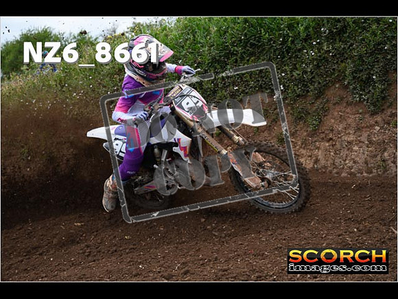 Experts-072