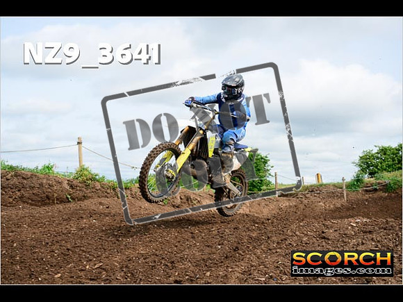 Experts-090