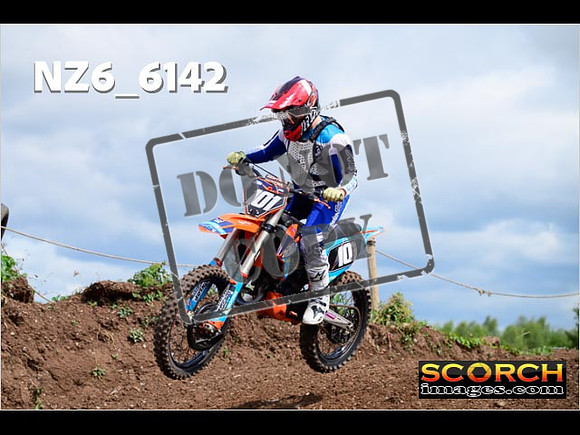Inters-074