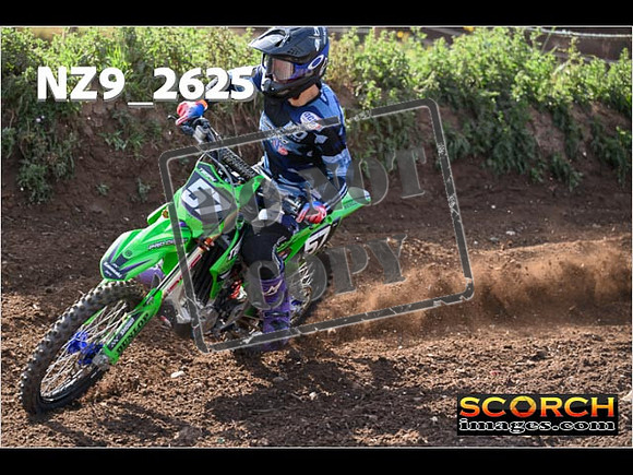 IntersGreenOrange-025