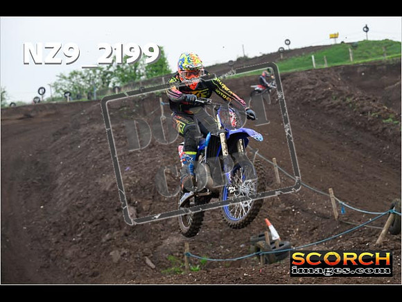 Thur 02 May-082