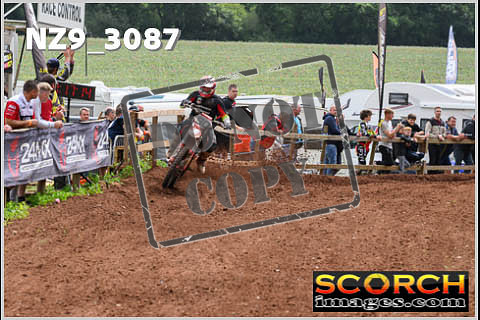 MX Open-075