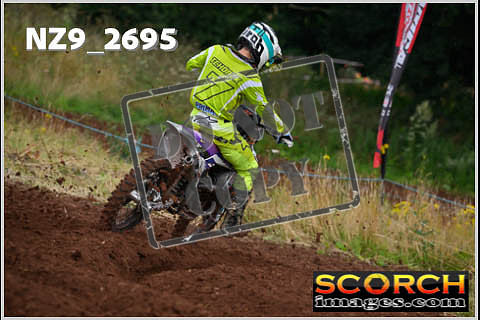 125 Youth and Women-090