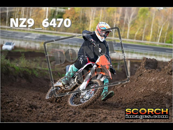 Experts-083