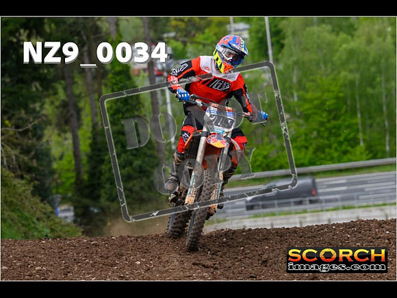 Thur25Apr-156