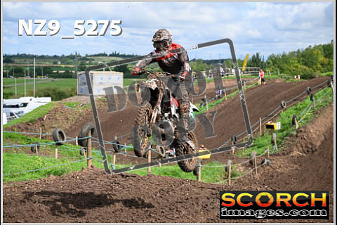 Experts-084