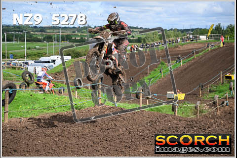 Experts-087