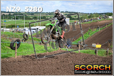 Experts-088