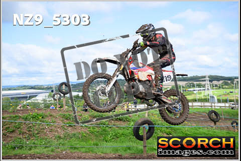 Experts-108