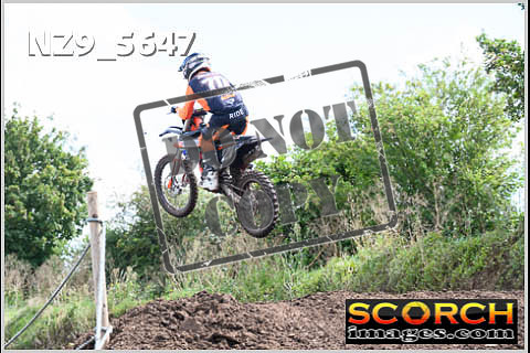 Experts-228