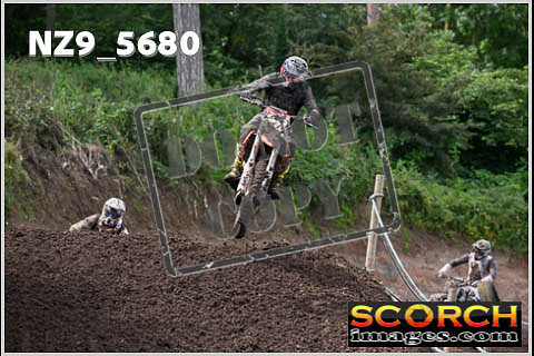 Experts-258