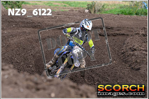 Experts-390