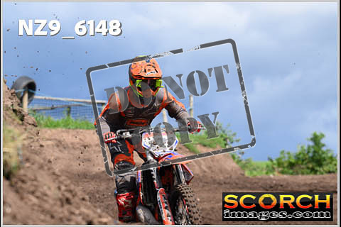 Experts-412