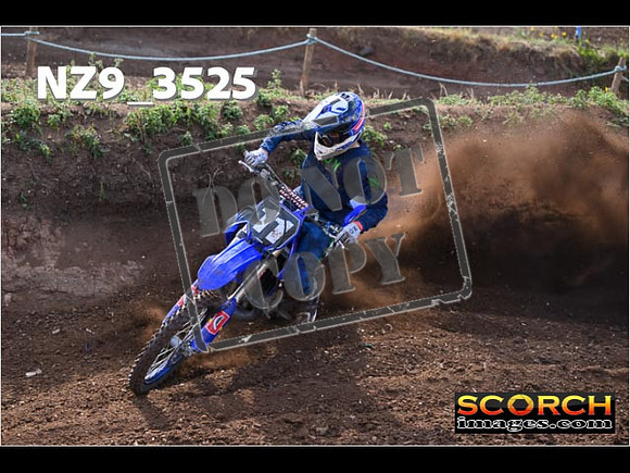 Experts-090
