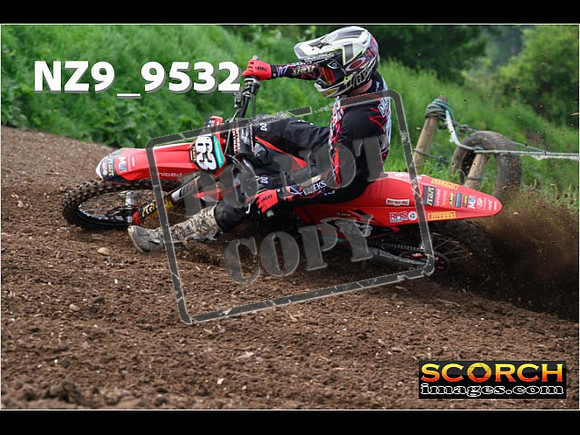 Experts-054