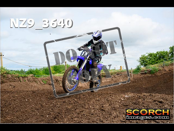 Experts-089