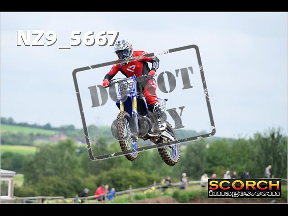 Experts-071