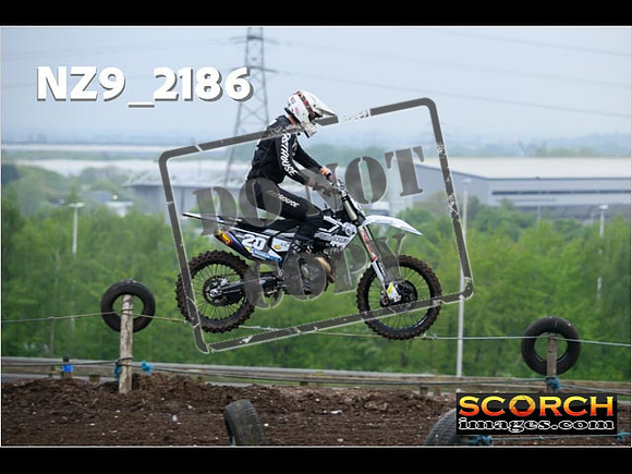 Thur 02 May-069
