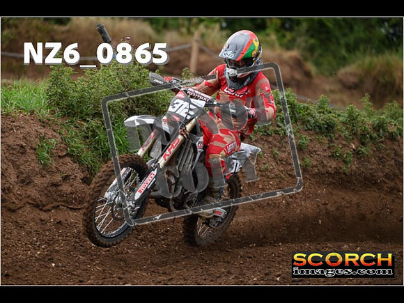 Experts-059