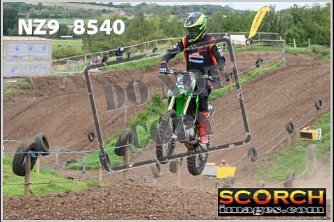 Experts-083