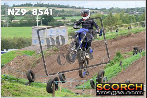 Experts-084