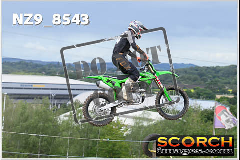 Experts-086