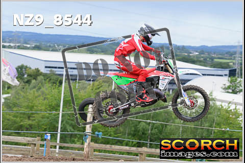 Experts-087