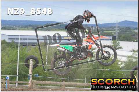 Experts-091