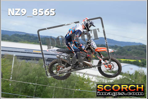 Experts-108