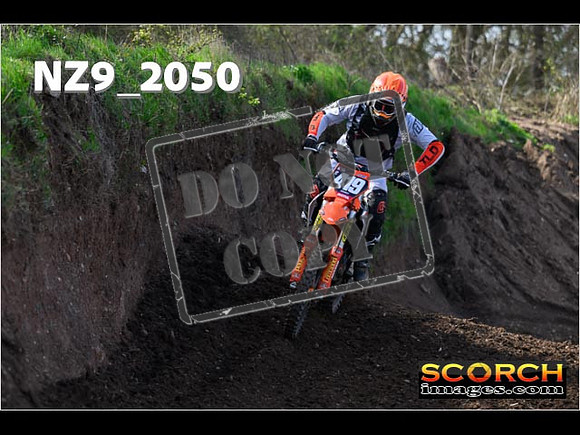 Experts-086