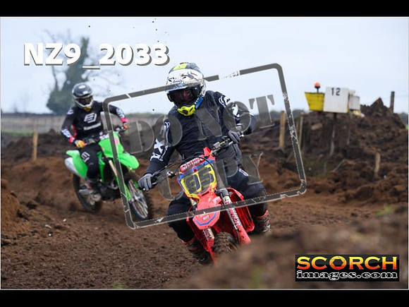 Experts-094