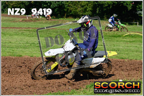 Experts-050