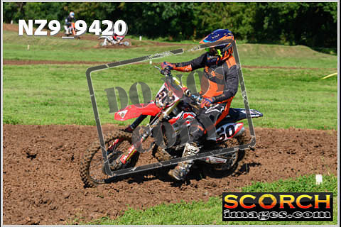 Experts-051
