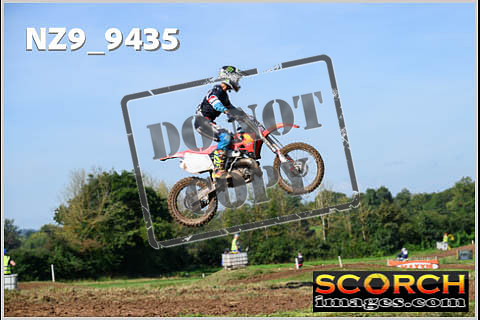 Experts-066
